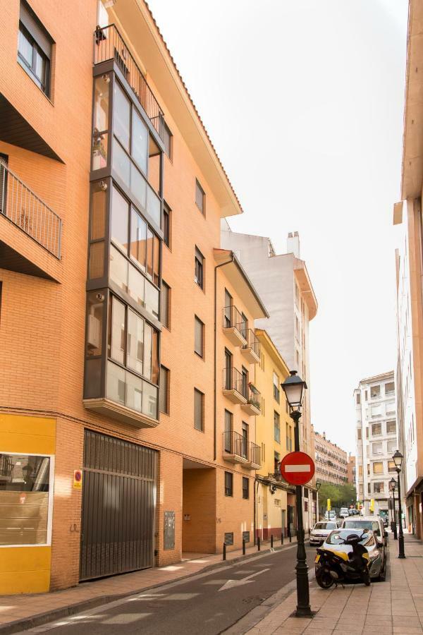 Apartamentos Mayoral Saragosse Extérieur photo